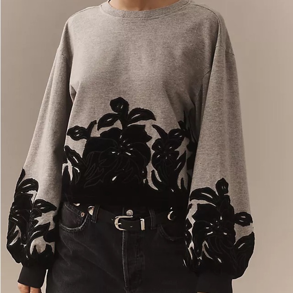 By Anthropologie Velvet Appliqué Sweatshirt XS
